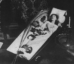 19 12 22 CS En vida muriendo y con lágrimas viviendo 2